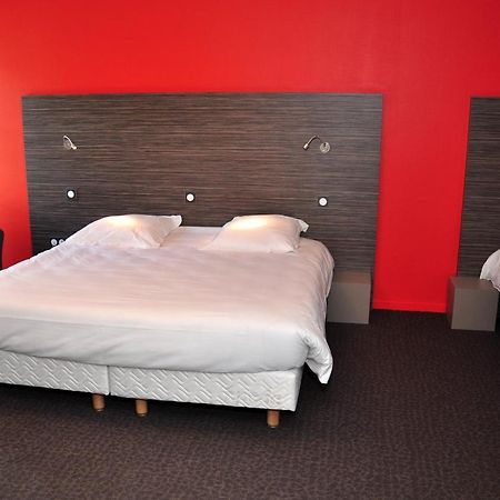 Logis Hotel A La Bonne Auberge لافال المظهر الخارجي الصورة
