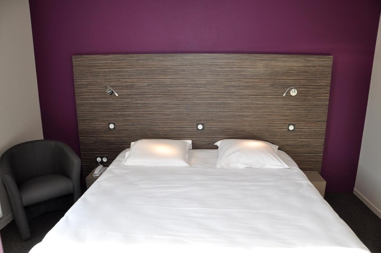 Logis Hotel A La Bonne Auberge لافال المظهر الخارجي الصورة