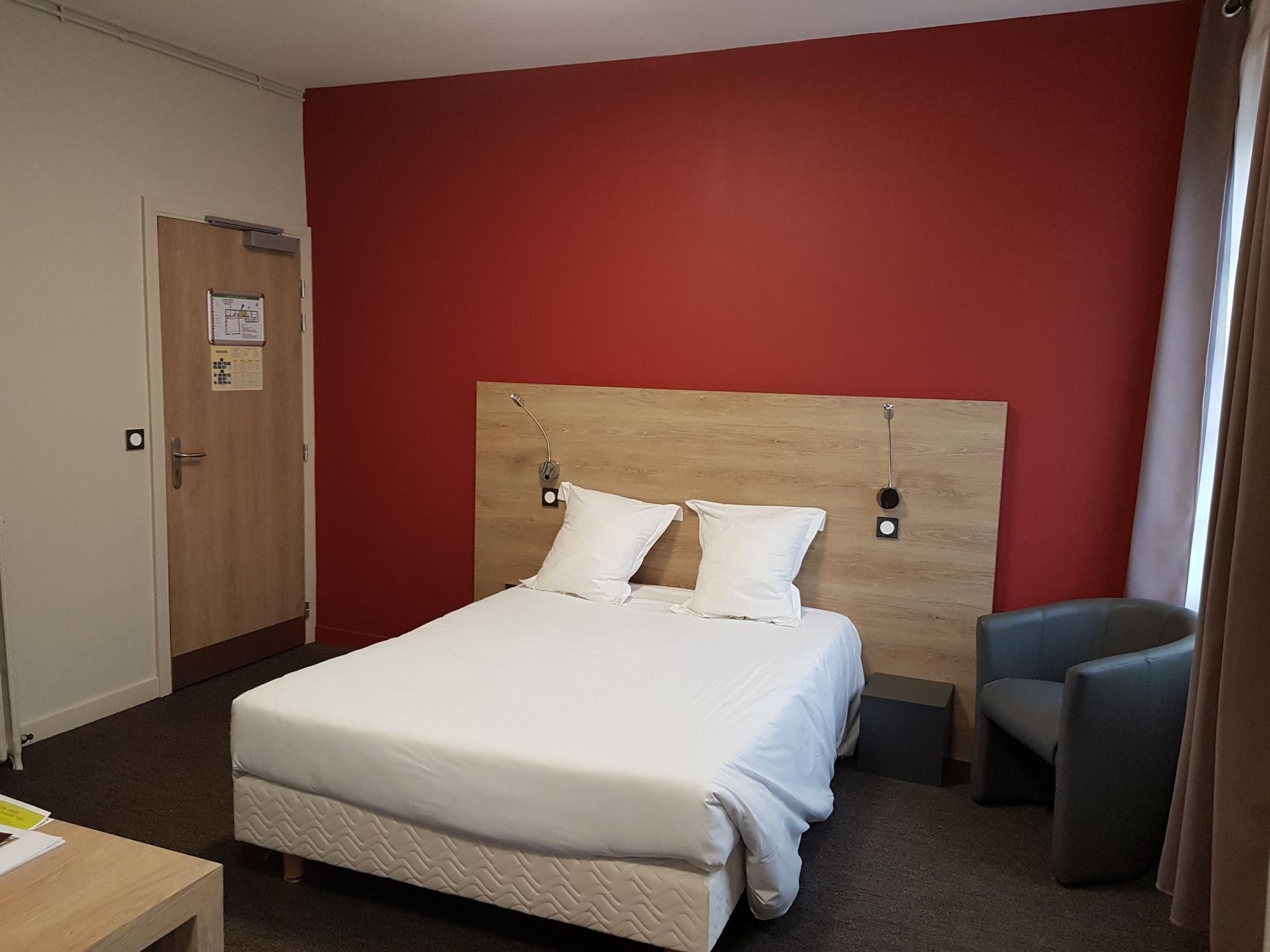 Logis Hotel A La Bonne Auberge لافال المظهر الخارجي الصورة
