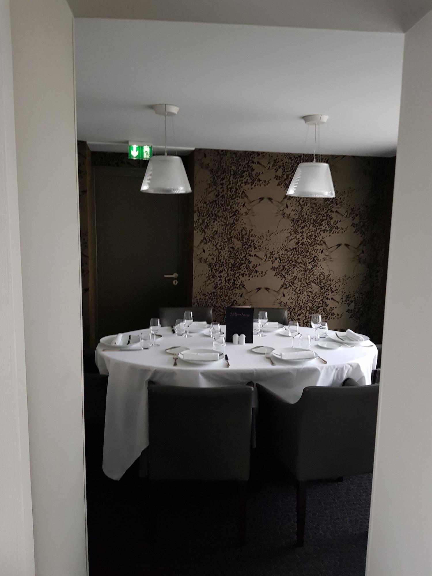 Logis Hotel A La Bonne Auberge لافال المظهر الخارجي الصورة